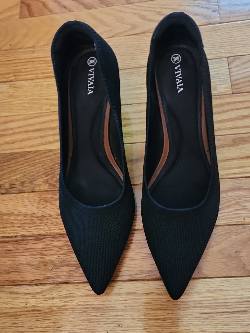 Vivaia Aria Pro Wedge Women's Black Pointed-Toe Wedge Shoes